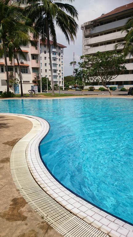 Family Beach Condo Pd At Cocobay Resort Condominium Петалинг Джая Екстериор снимка